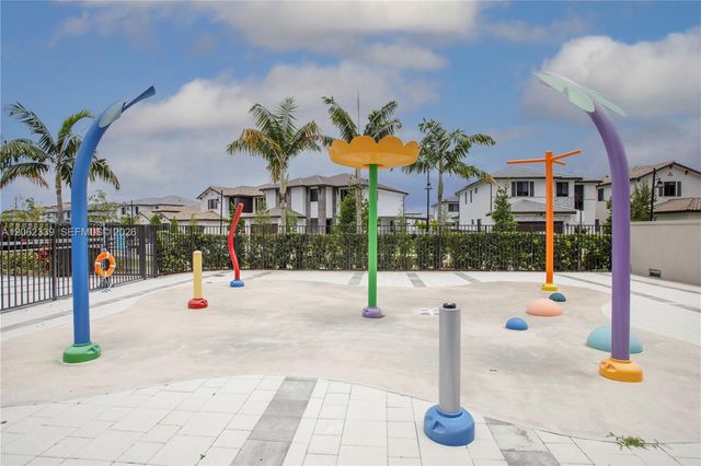 8001 NW 41st Street F-106, Doral, FL 33166
