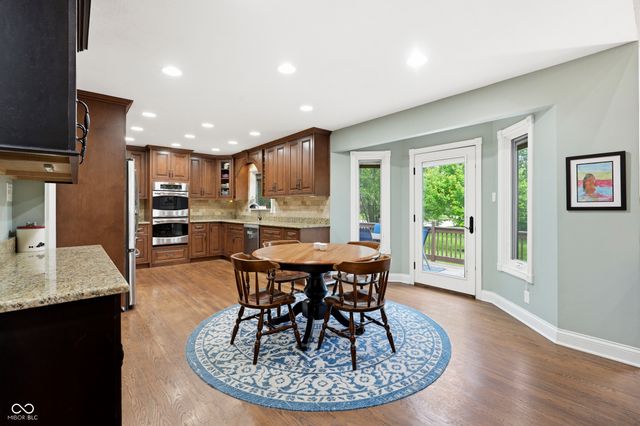 8749 N Port Circle, Indianapolis, IN 46236
