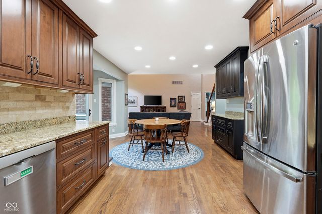 8749 N Port Circle, Indianapolis, IN 46236