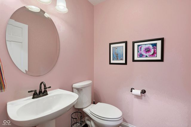 8749 N Port Circle, Indianapolis, IN 46236