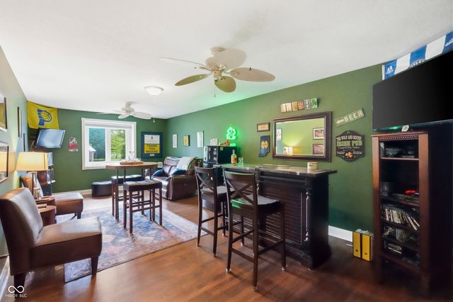 8749 N Port Circle, Indianapolis, IN 46236