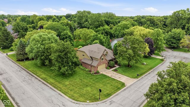 8749 N Port Circle, Indianapolis, IN 46236