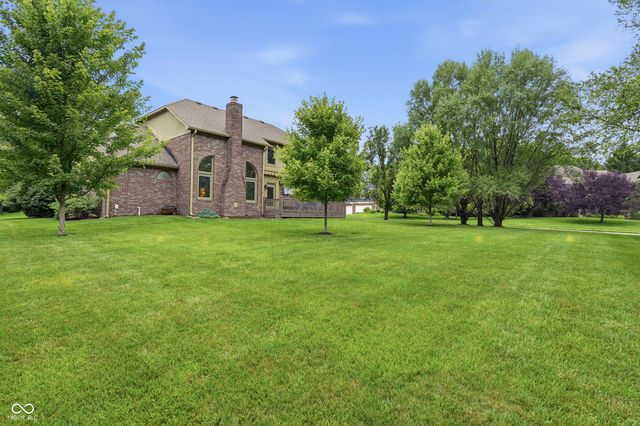 8749 N Port Circle, Indianapolis, IN 46236