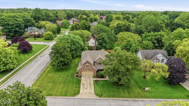 8749 N Port Circle, Indianapolis, IN 46236