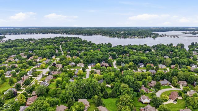 8749 N Port Circle, Indianapolis, IN 46236