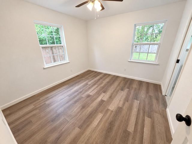 11306 Sandhurst Drive, Houston, TX 77048