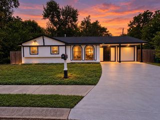 11306 Sandhurst Drive, Houston, TX 77048