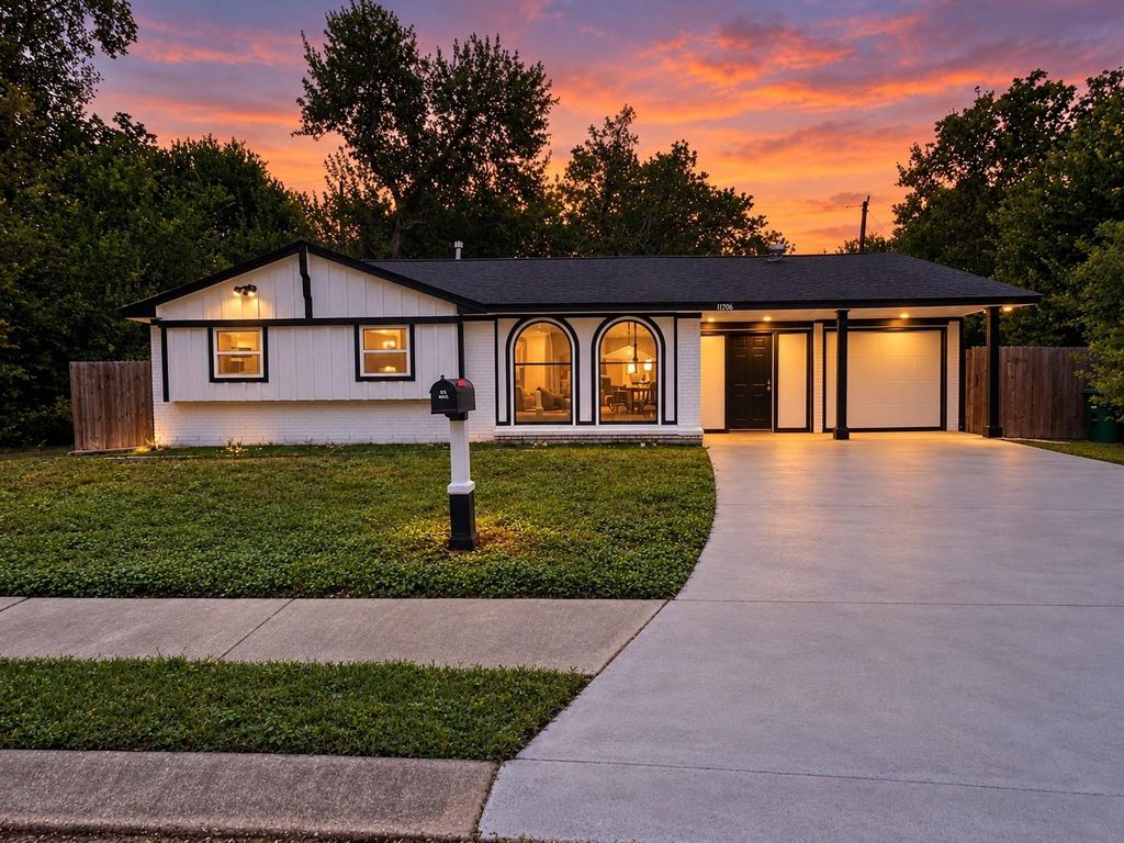 11306 Sandhurst Drive, Houston, TX 77048
