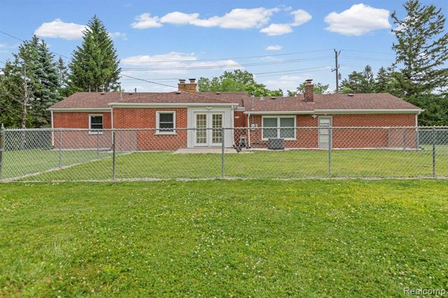 4165 Crooks Road, Troy, MI 48098