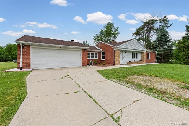 4165 Crooks Road, Troy, MI 48098