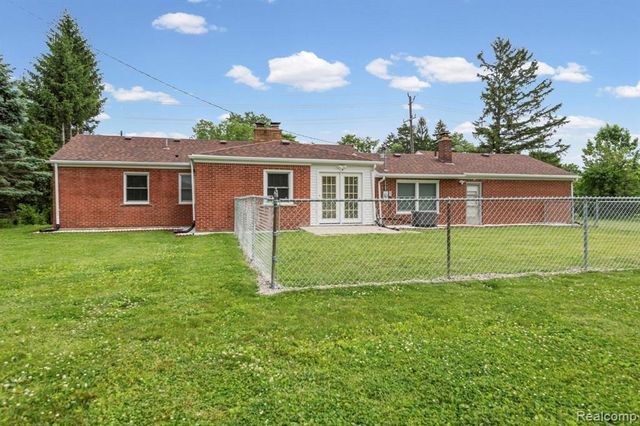 4165 Crooks Road, Troy, MI 48098