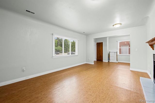 4165 Crooks Road, Troy, MI 48098