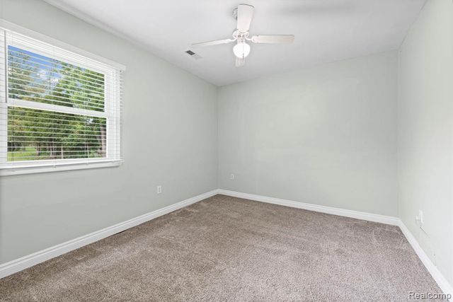 4165 Crooks Road, Troy, MI 48098