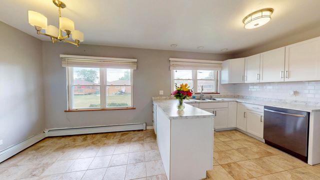 5554 Jackson Street, Merrillville, IN 46410