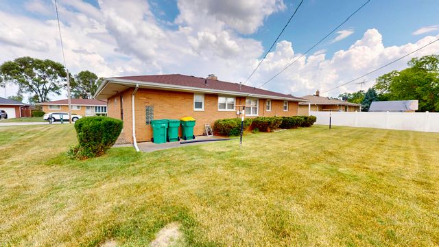 5554 Jackson Street, Merrillville, IN 46410