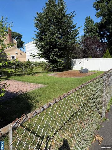 67 Rowland Avenue, Hackensack, NJ 07601