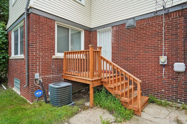 3675 Three Mile Drive, Detroit, MI 48224