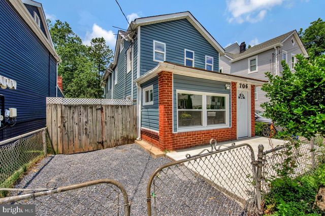 706 59TH AVE, Capitol Heights, MD 20743