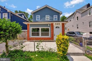 706 59TH AVE, Capitol Heights, MD 20743