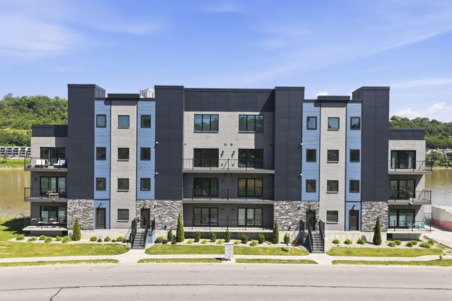 745 Manhattan Boulevard, 303, Dayton, KY 41074