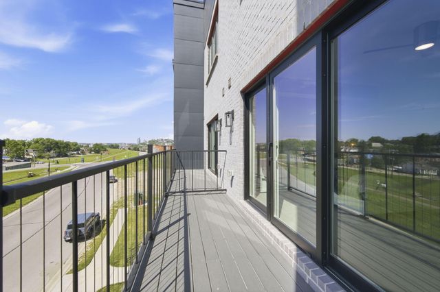745 Manhattan Boulevard, 303, Dayton, KY 41074