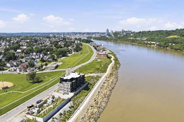 745 Manhattan Boulevard, 303, Dayton, KY 41074