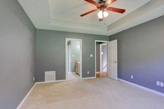 1492 Cedar Springs Cir, Clarksville, TN 37042