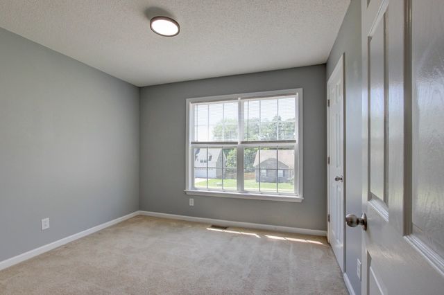 1492 Cedar Springs Cir, Clarksville, TN 37042