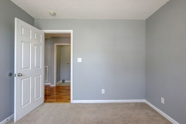 1492 Cedar Springs Cir, Clarksville, TN 37042