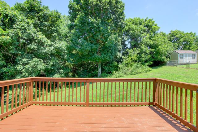 1492 Cedar Springs Cir, Clarksville, TN 37042