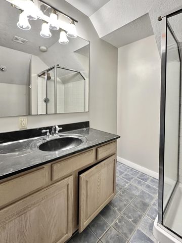 66 Langdon Street, Plymouth, NH 03264