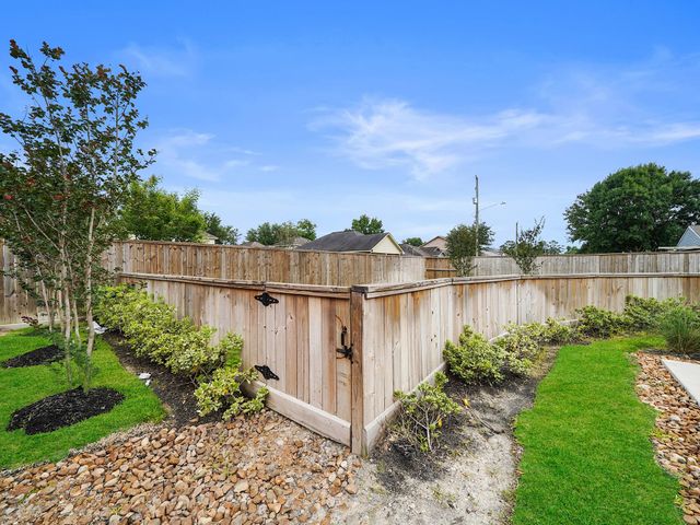 7508 Carver Road, Houston, TX 77088