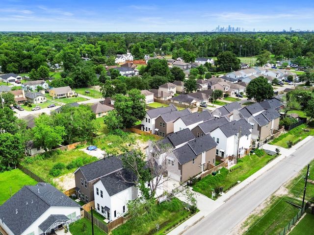 7508 Carver Road, Houston, TX 77088