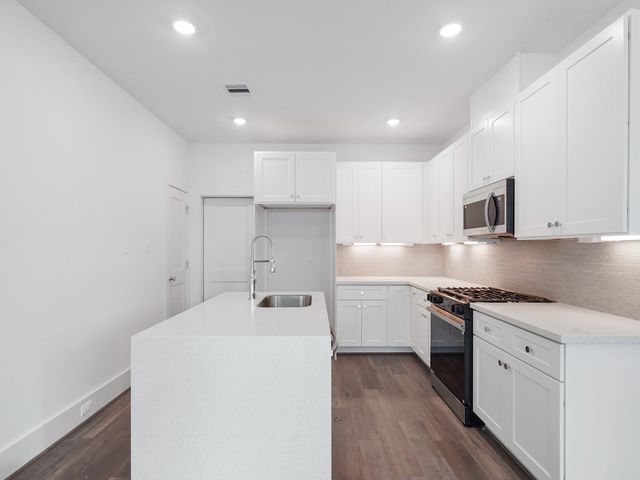 7508 Carver Road, Houston, TX 77088