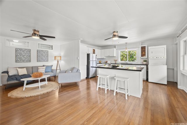 443 Maluniu Avenue, Kailua, HI 96734
