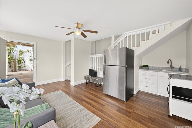 443 Maluniu Avenue, Kailua, HI 96734