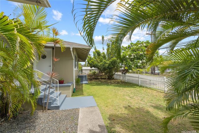 443 Maluniu Avenue, Kailua, HI 96734