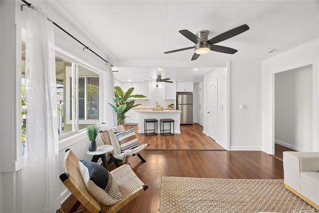 443 Maluniu Avenue, Kailua, HI 96734