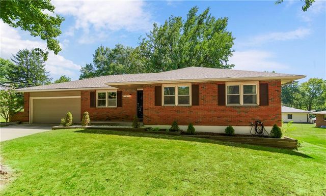 8205 FREEMAN Avenue, Kansas City, KS 66112