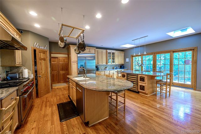 1528 Lawndale Drive, Royal Oak, MI 48067