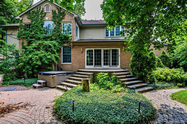 1528 Lawndale Drive, Royal Oak, MI 48067