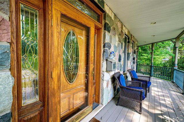 1528 Lawndale Drive, Royal Oak, MI 48067