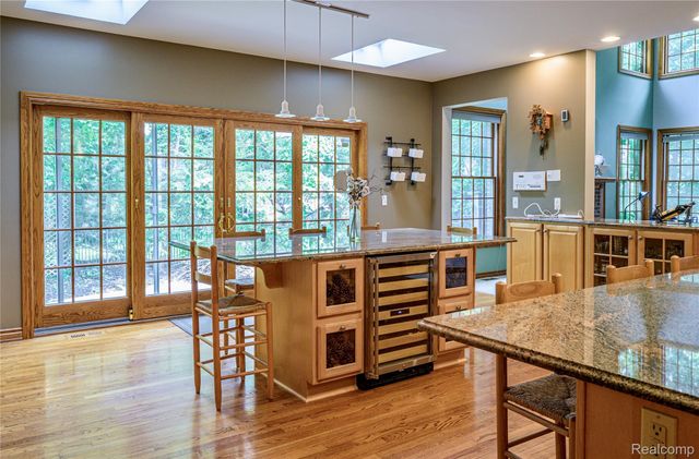 1528 Lawndale Drive, Royal Oak, MI 48067