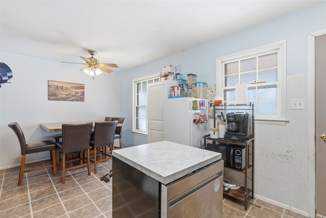 408 Day Street NW, Cedar Rapids, IA 52405