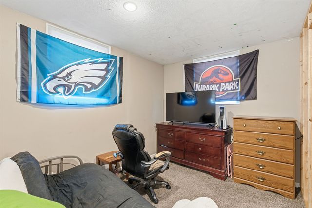 408 Day Street NW, Cedar Rapids, IA 52405