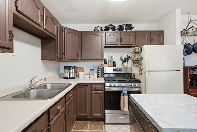 408 Day Street NW, Cedar Rapids, IA 52405