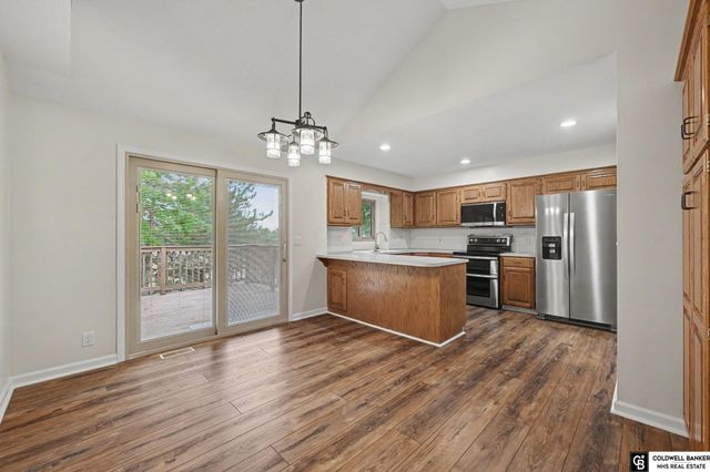 11760 McCarty Loup, Bellevue, NE 68123
