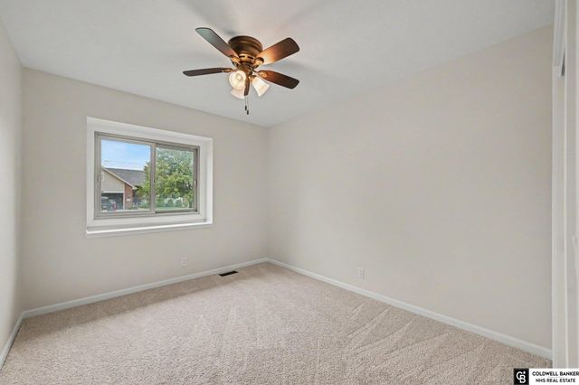 11760 McCarty Loup, Bellevue, NE 68123