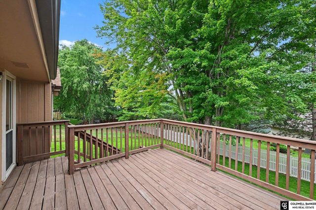 11760 McCarty Loup, Bellevue, NE 68123