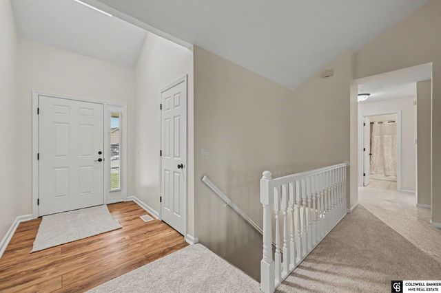 11760 McCarty Loup, Bellevue, NE 68123